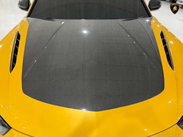 2024 Lamborghini Urus Performante