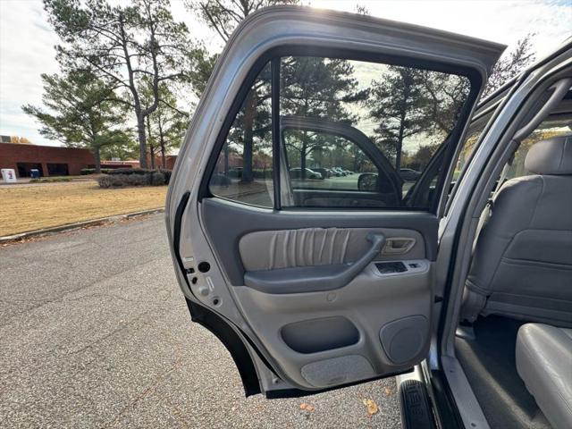 2004 Toyota Sequoia Limited V8