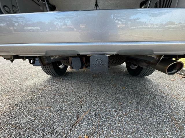 2004 Toyota Sequoia Limited V8