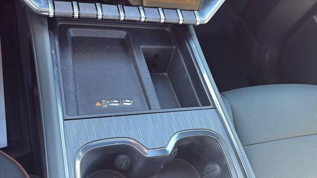 2024 GMC Acadia AWD AT4