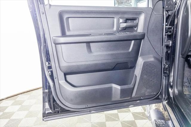 2026 Ram 2500 Black Express Crew Cab 4x4 6'4" Box