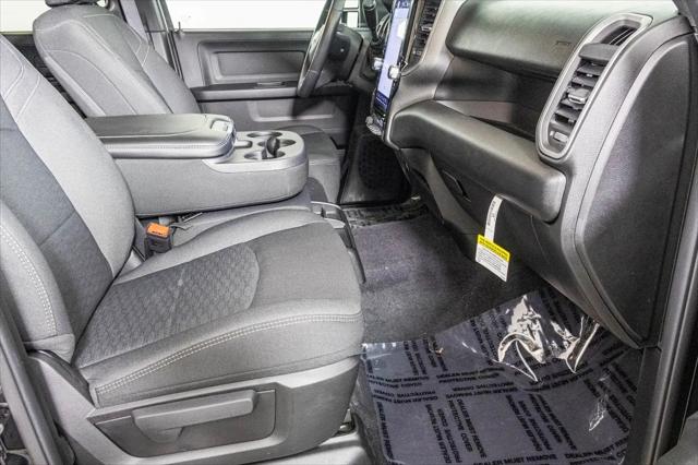 2026 Ram 2500 Black Express Crew Cab 4x4 6'4" Box