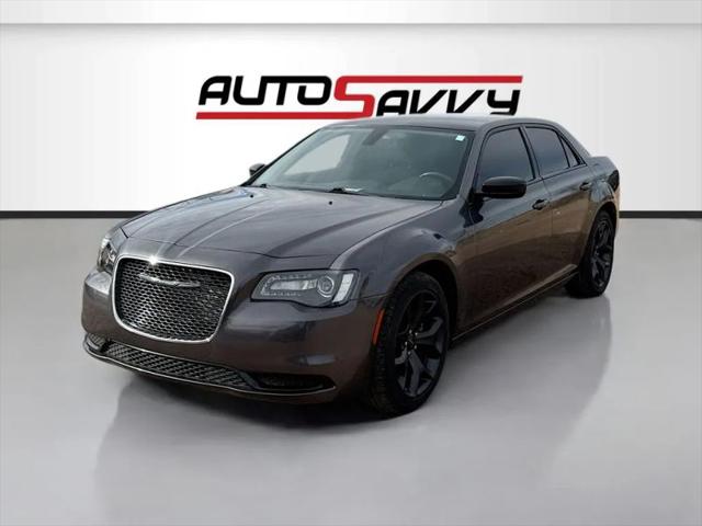 2022 Chrysler 300 Touring