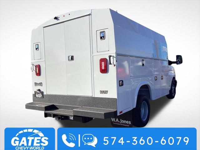 2025 Chevrolet Express Cutaway Work Van