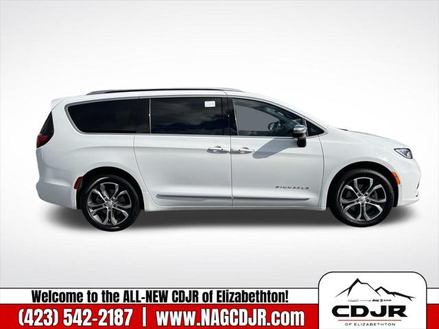 2026 Chrysler Pacifica Pinnacle AWD
