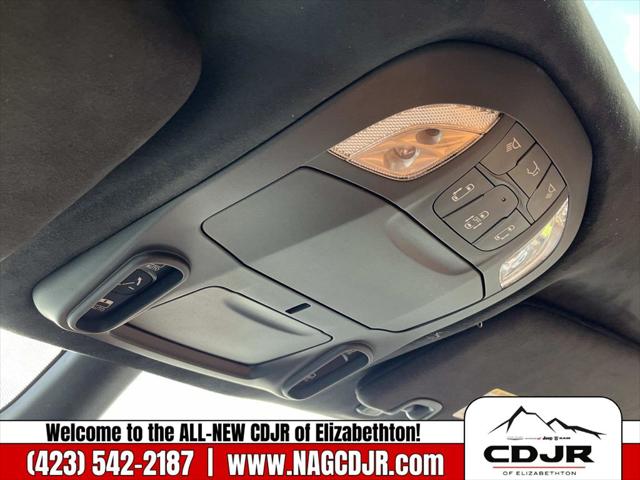2026 Chrysler Pacifica Pinnacle AWD