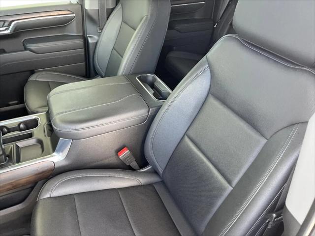 2023 GMC Sierra 1500 4WD Crew Cab Short Box SLT