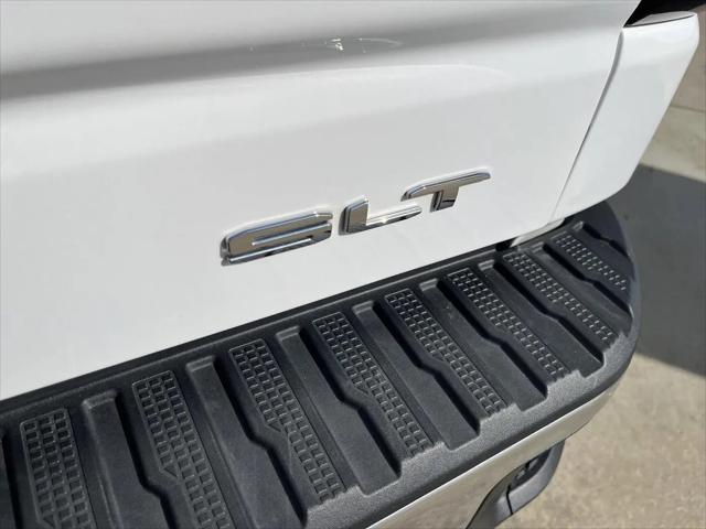 2023 GMC Sierra 1500 4WD Crew Cab Short Box SLT