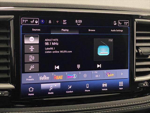 2026 Chrysler Pacifica Select