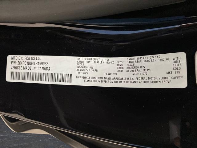 2026 Chrysler Pacifica Select