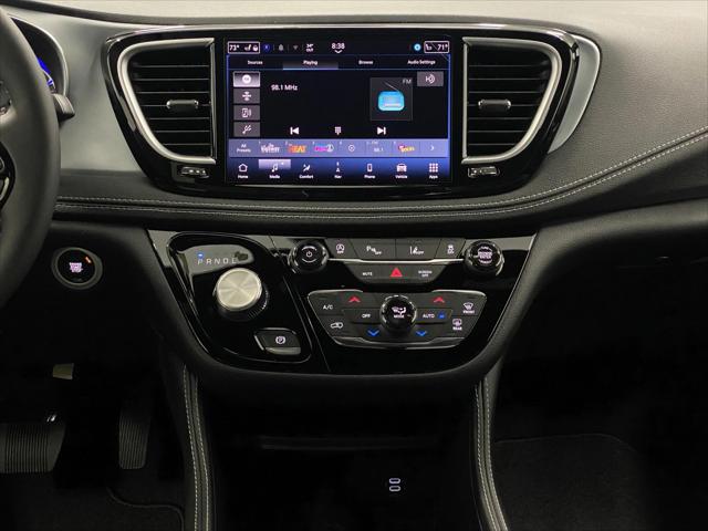 2026 Chrysler Pacifica Limited AWD