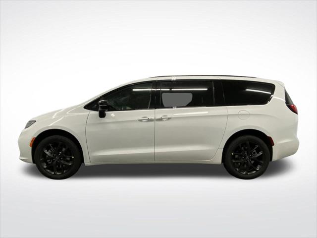 2026 Chrysler Pacifica Limited AWD