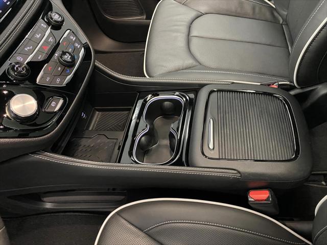 2026 Chrysler Pacifica Limited AWD