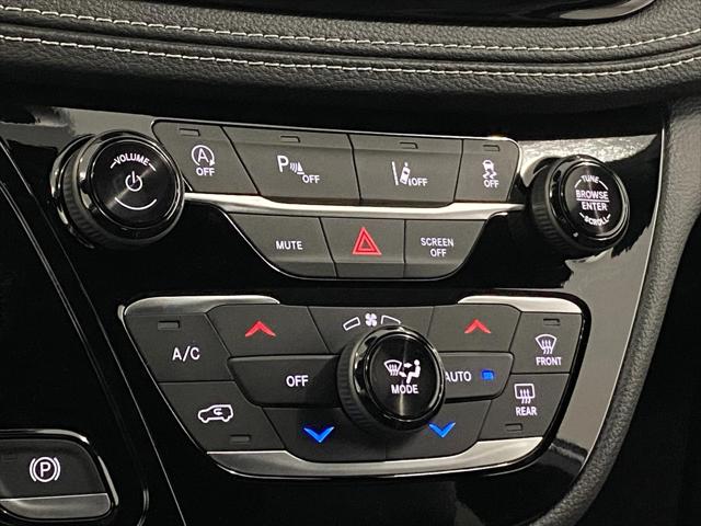 2026 Chrysler Pacifica Limited AWD