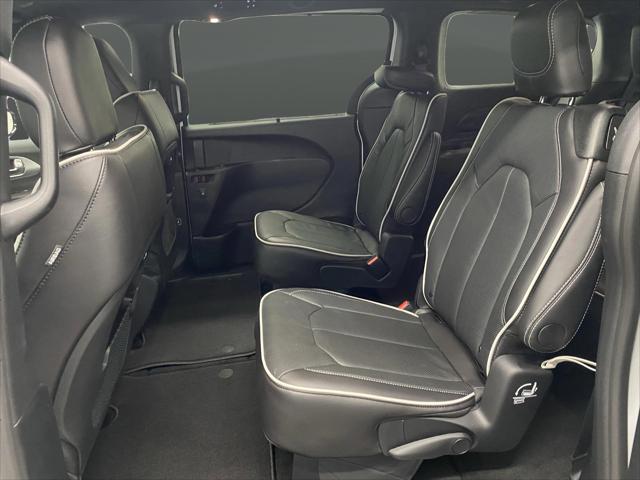 2026 Chrysler Pacifica Limited AWD