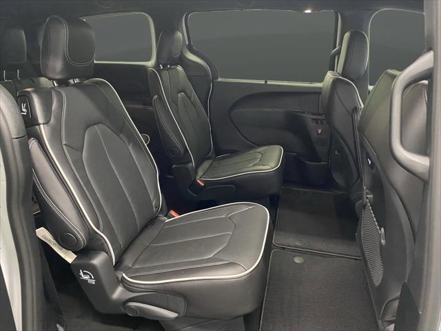 2026 Chrysler Pacifica Limited AWD