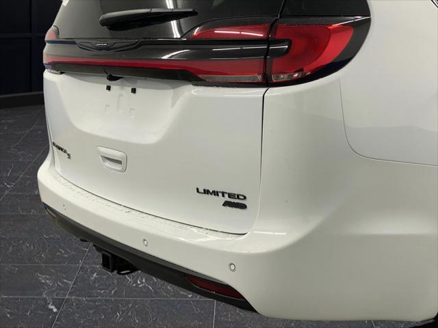 2026 Chrysler Pacifica Limited AWD