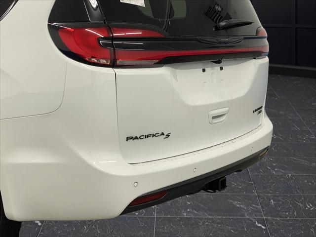 2026 Chrysler Pacifica Limited AWD