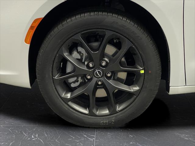 2026 Chrysler Pacifica Limited AWD