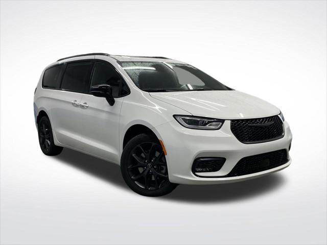 2026 Chrysler Pacifica Limited AWD