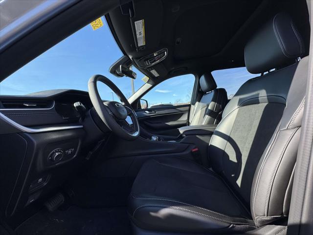 2025 Jeep Grand Cherokee L Altitude X 4x4