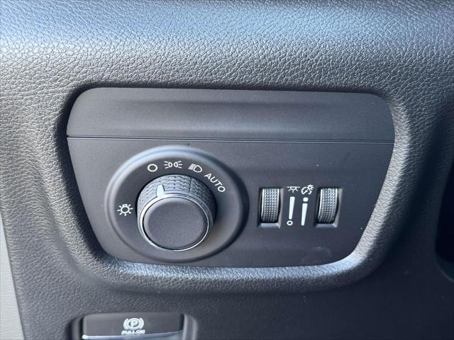 2025 Jeep Grand Cherokee L Altitude X 4x4