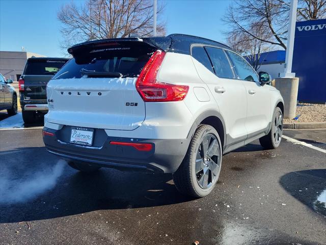 2026 Volvo XC40 Black Edition Ultra, B5 AWD Gas (mild hybrid)