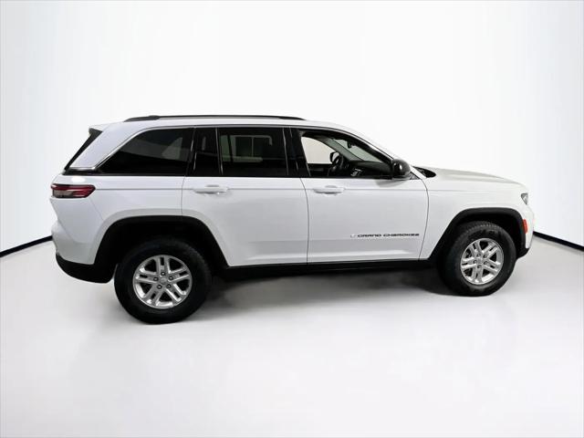 2023 Jeep Grand Cherokee Laredo 4x4