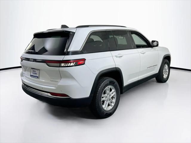 2023 Jeep Grand Cherokee Laredo 4x4