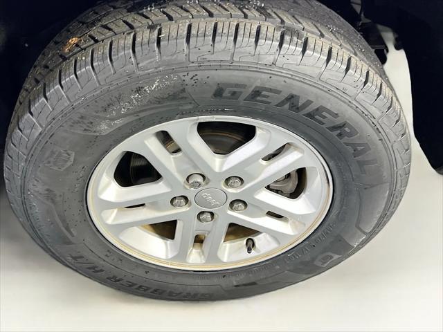 2023 Jeep Grand Cherokee Laredo 4x4