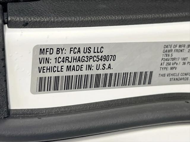 2023 Jeep Grand Cherokee Laredo 4x4