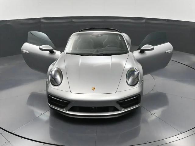 2024 Porsche 911 Carrera GTS Cabriolet