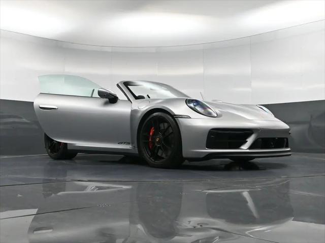 2024 Porsche 911 Carrera GTS Cabriolet