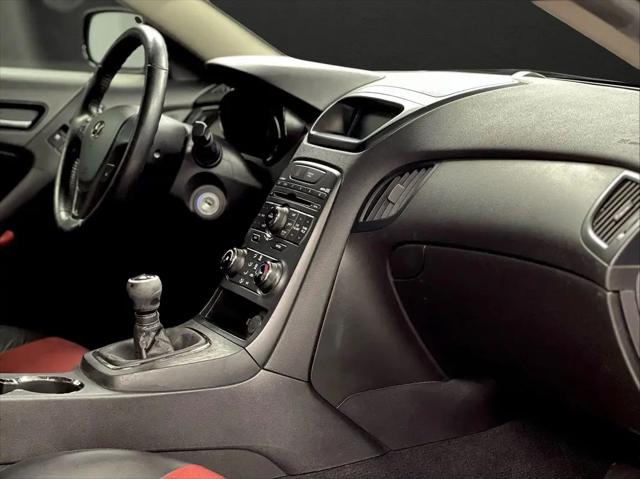 2011 Hyundai Genesis Coupe 3.8 R-Spec