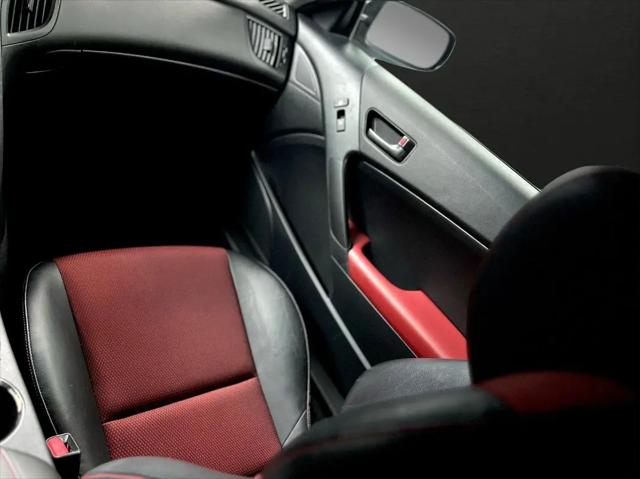 2011 Hyundai Genesis Coupe 3.8 R-Spec