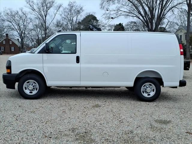 2025 Chevrolet Express Cargo Van RWD 2500 Regular Wheelbase WT