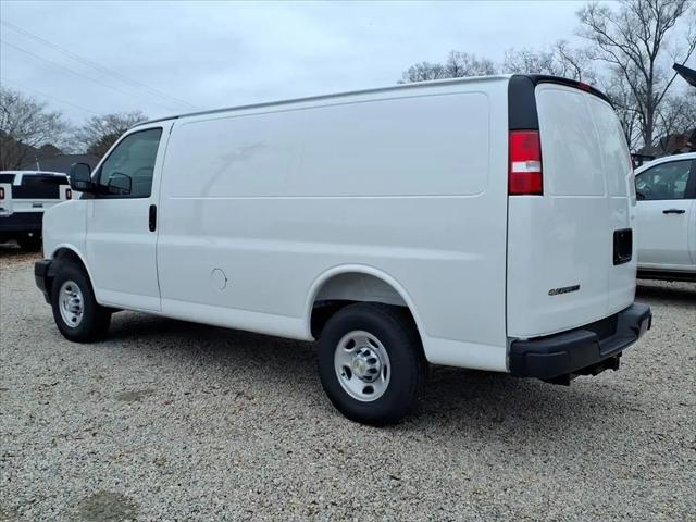2025 Chevrolet Express Cargo Van RWD 2500 Regular Wheelbase WT