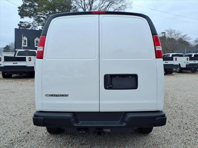2025 Chevrolet Express Cargo Van RWD 2500 Regular Wheelbase WT