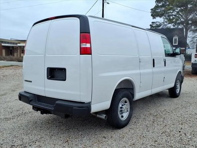 2025 Chevrolet Express Cargo Van RWD 2500 Regular Wheelbase WT