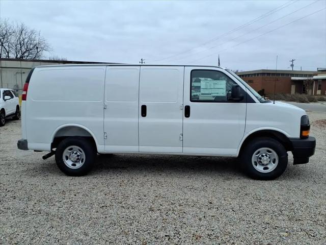 2025 Chevrolet Express Cargo Van RWD 2500 Regular Wheelbase WT