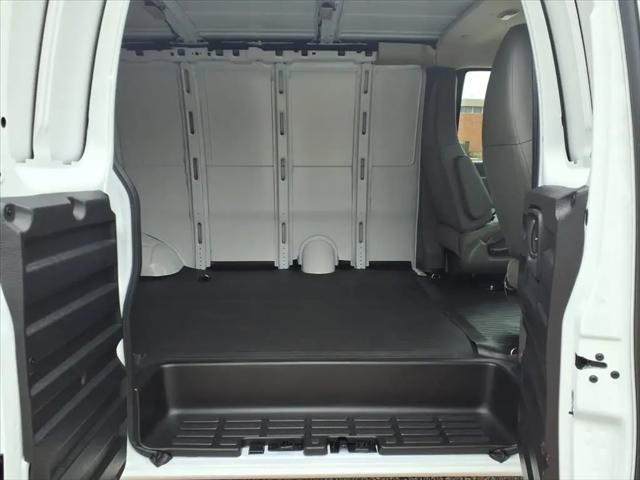 2025 Chevrolet Express Cargo Van RWD 2500 Regular Wheelbase WT