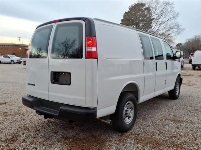2025 Chevrolet Express Cargo Van RWD 2500 Regular Wheelbase WT