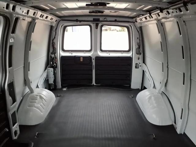 2025 Chevrolet Express Cargo Van RWD 2500 Regular Wheelbase WT