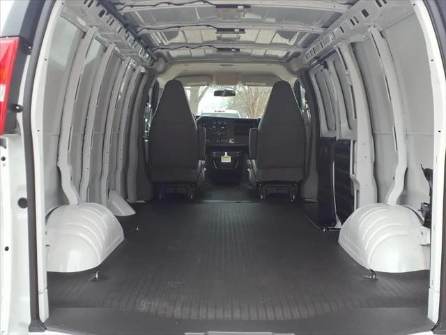 2025 Chevrolet Express Cargo Van RWD 2500 Regular Wheelbase WT