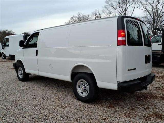 2025 Chevrolet Express Cargo Van RWD 2500 Regular Wheelbase WT