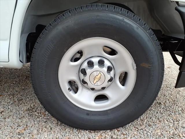 2025 Chevrolet Express Cargo Van RWD 2500 Regular Wheelbase WT