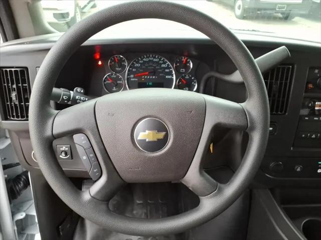 2025 Chevrolet Express Cargo Van RWD 2500 Regular Wheelbase WT
