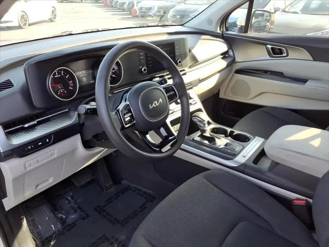 2024 Kia Carnival MPV LX