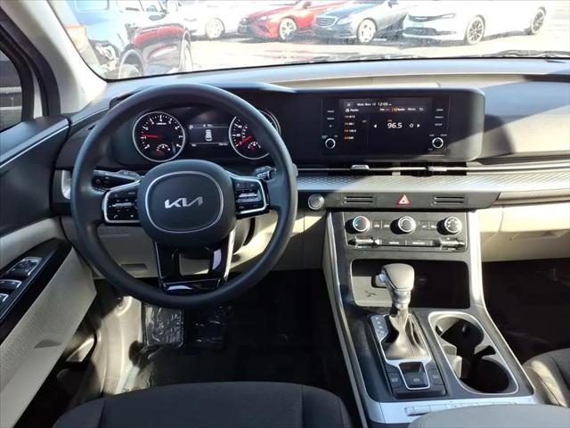 2024 Kia Carnival MPV LX