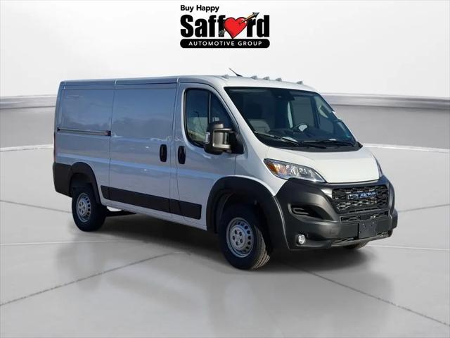 2026 Ram ProMaster Cargo Van Tradesman Low Roof 136" WB w/Pass Seat